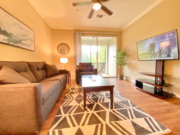 Lantower Cypress Creek #16-103 (Month to Month, Fully Furnished) 