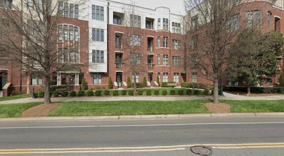 1 Bed 1 Bath Condo in Highly desirable Myers Park. Upscale condo all within walking distance to restaurants