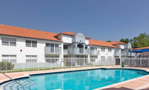 Apartments Near Barry Advenir at University Park for Barry University Students in Miami Shores, FL