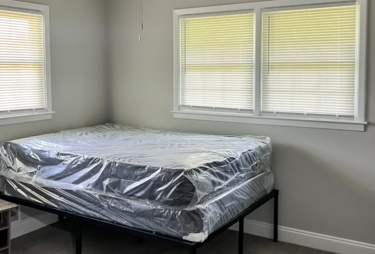 Room for Rent - Decatur House with Living room. Cozy & newly-renovated