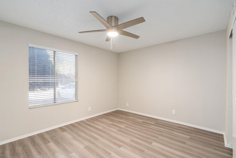 Tides at Woodhaven - One Bedroom Apartment Home Conveniently Located in Fort Worth TX!