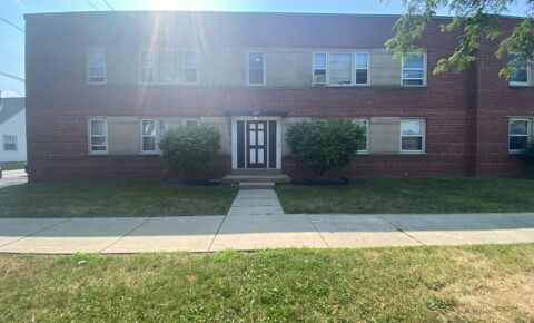 Apartments Near Franklin 2671-77 N. 74th St. for Franklin Students in Franklin, WI