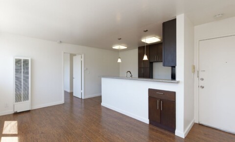 Apartments Near Cal State East Bay 2828 College Ave for California State University-East Bay Students in Hayward, CA