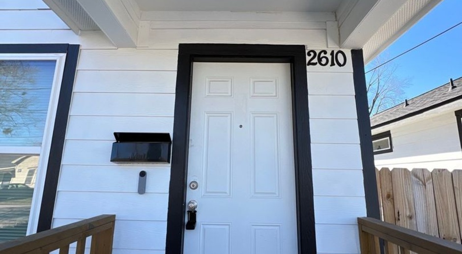 2610 Mills St- Ask About Our NO SECURITY DEPOSIT Option! *AirBnb host Friendly on Short Term Lease*