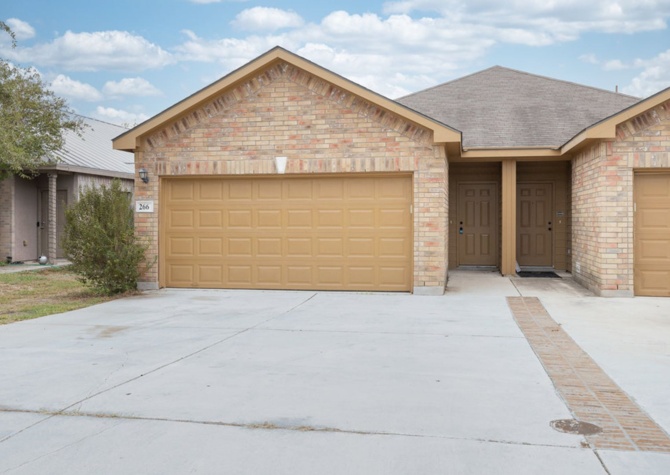 Houses Near AVAILABLE NOW! 3 BEDROOM DUPLEX LOCATED IN NEW BRAUNFELS, TEXAS!