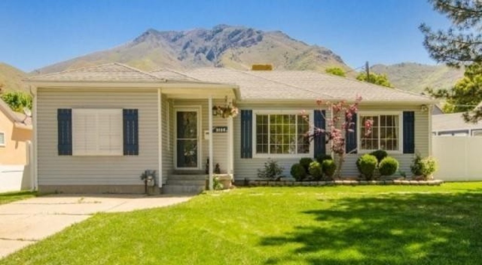 ***Exceptional Living Awaits! Immaculate 4BR/2BA Haven in Canyon Rim, Salt Lake City - Your Dream Home Awaits!***