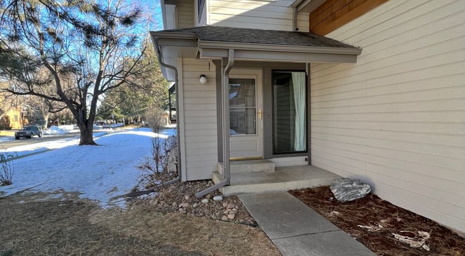 Beautiful 3 bed/3.5 bath North Boulder Townhome! Available April 10th! 