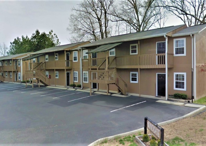 Apartments Near Excellent Location! 1 Bed 1 Bath Apartment w/ Private Balcony in Hixson,TN. - Move In Special!