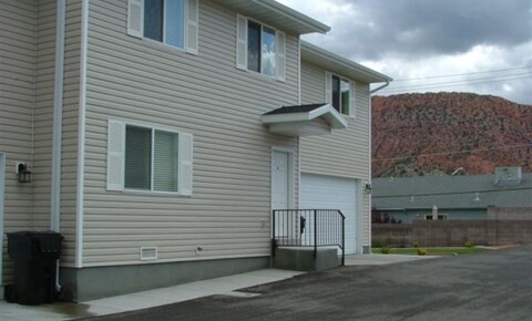 Apartments Near Beautiful You School of Nail Technology Room in 3 bed 2.5  bath townhome. for Beautiful You School of Nail Technology Students in Cedar City, UT