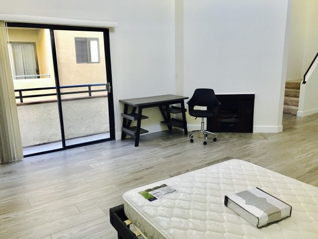 UCLA private room available 9/1 for 1 year lease