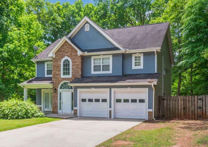 Houses Near Luxurious Oasis with Unbeatable Move-In Deal in Covington