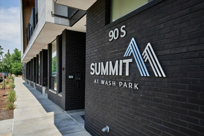 Summit at Wash Park Apartments