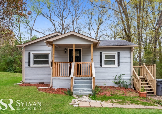 Houses Near Cute 2BR, 1BA bungalow with a cute covered porch
