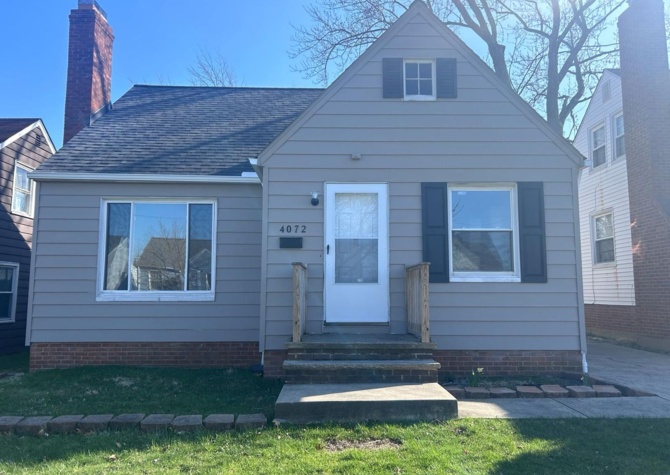 Houses Near UPDATED 3 bedroom 1.5 bathroom cape cod in prime South Euclid!