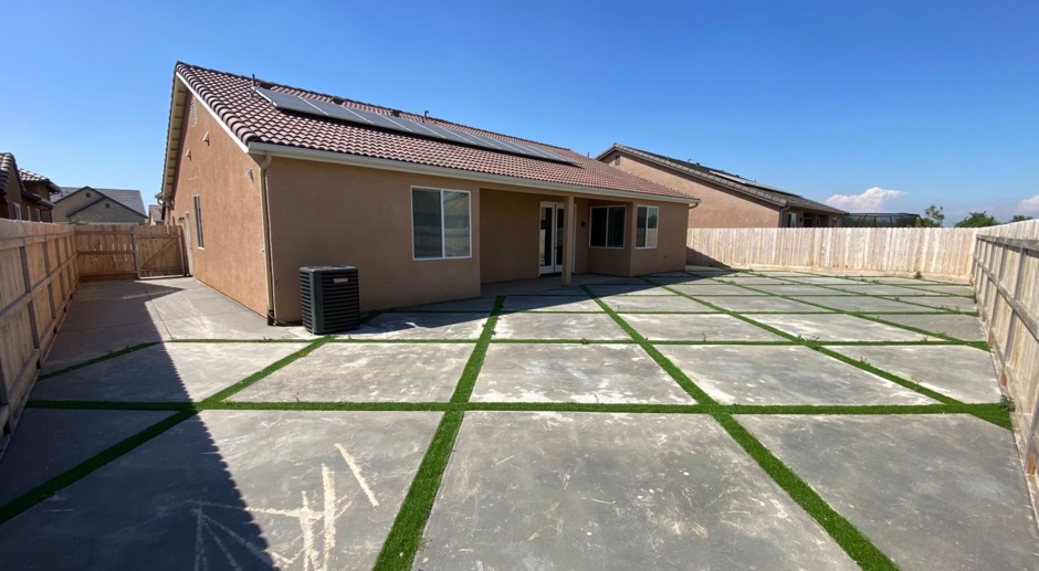 NW Visalia Home Available Now!