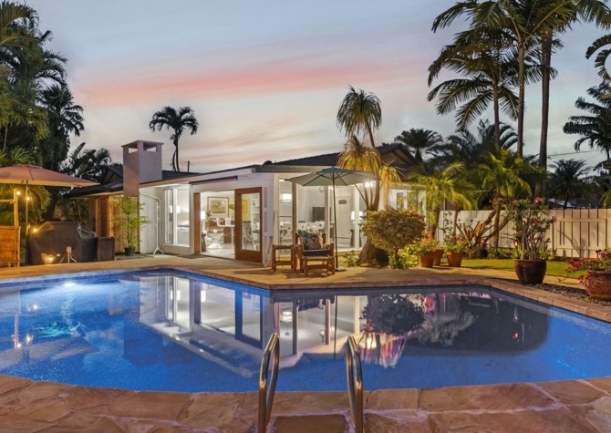 Houses Near Luxurious 4BR Home, Island Living, Cerulean Pool,Near Kailua Beach & Golf Vistas