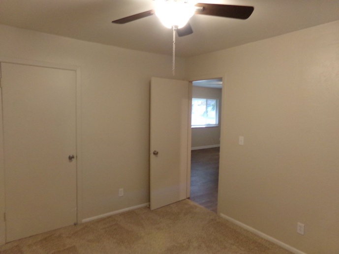 Single Story 2 Bedroom~ $1,000 Moves You In Today!