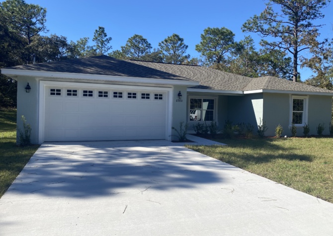 Houses Near Brand New 4 Bedroom Available in Citrus Springs!