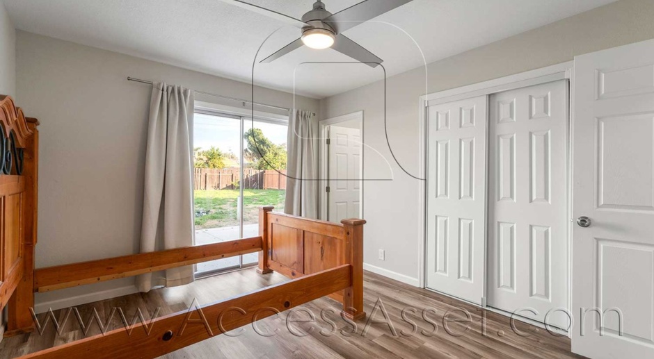 Charming Single-Story 3 Bed/2 Bath duplex Home In San Jacinto!