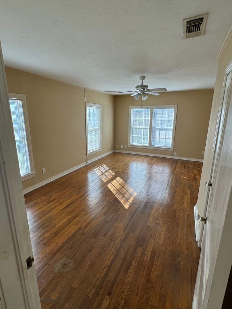 ALL BILLS PAID + Historic CHARM  + Wood Floors + Across from City Park and Pool 