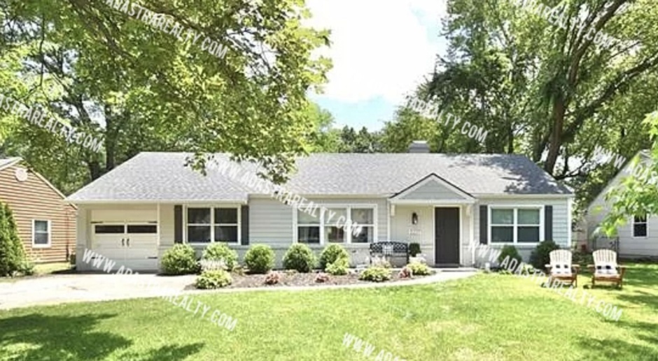 Beautiful Ranch Home in Prairie Village-Available NOW!!