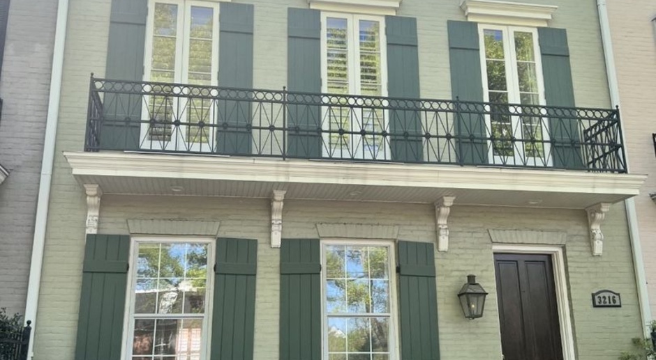 Beautiful Townhouse on St Charles