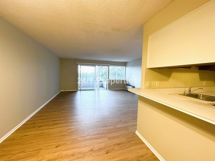 $400 OFF FIRST MONTH'S RENT! - 2BD I 2BA Apartment - Amazing Views!