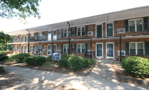 Apartments Near UNC 1212 Chapel Hill for University of North Carolina Students in Chapel Hill, NC