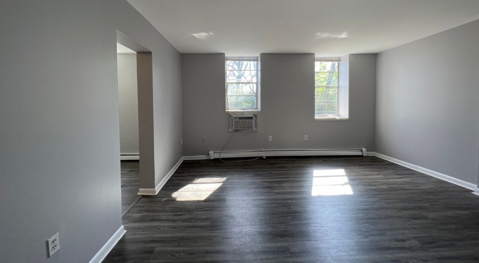 Walnut Hills: Newly renovated 1 bedroom available for lease! 