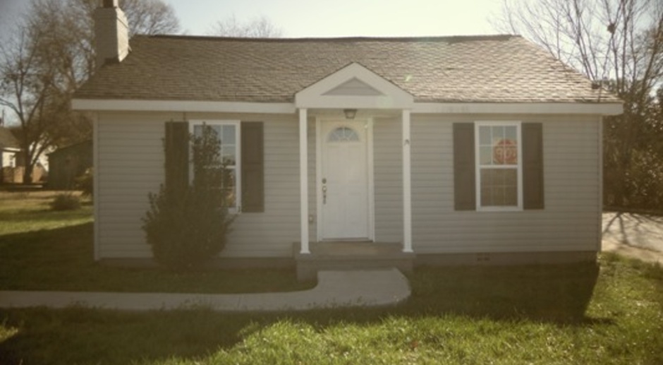 2 Bed, 1 Bath Home in Greenville is Available 