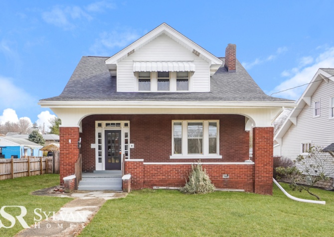 Houses Near Beautiful original woodwork in this 2 bedroom 2.5 bath home!