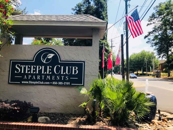Steeple Club Apartments