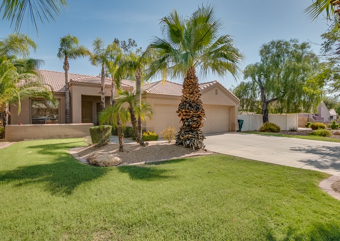 Houses Near 3BD + DEN 2BA  - FURNISHED SCOTTSDALE HOME WITH POOL AND SPA!