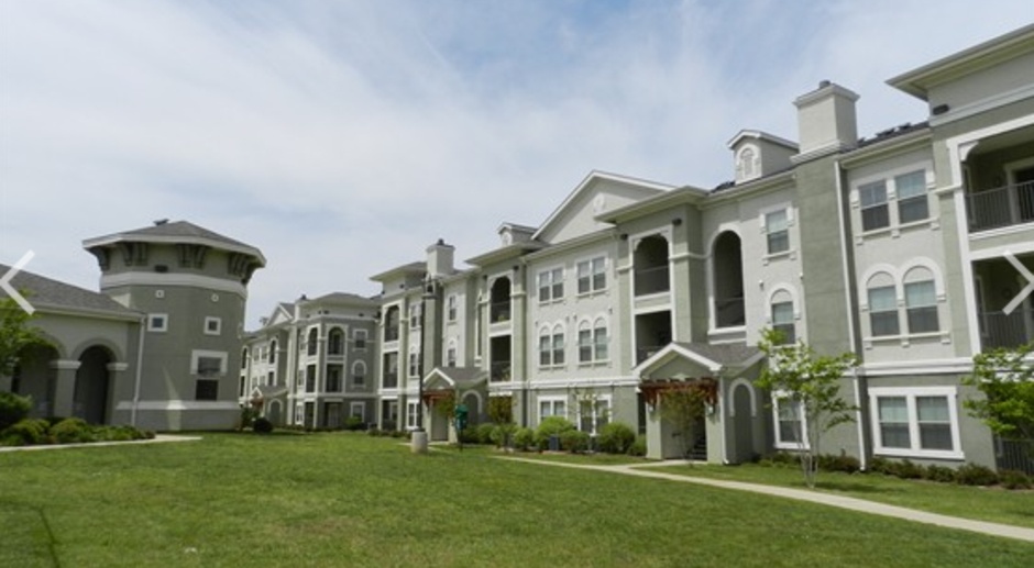The Reserve at Towne Crossing