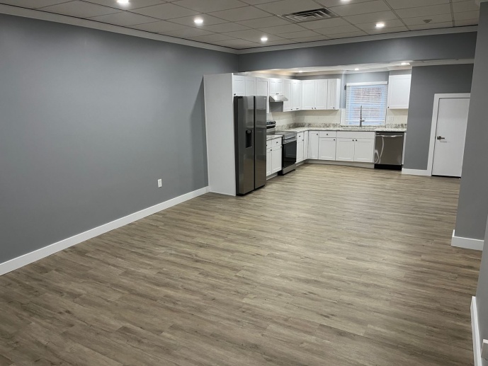 Looking for a modern 3 Bedroom Apartment located in Swampscott, we can be the answer!!!