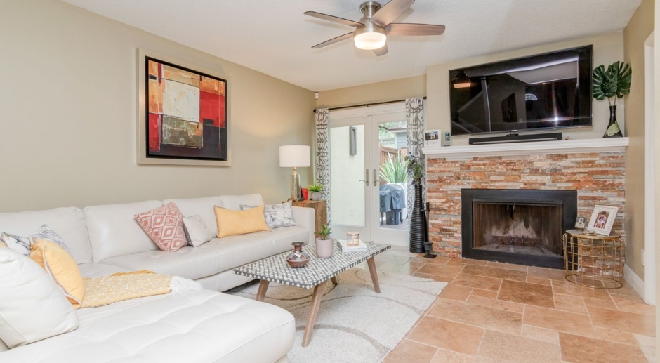 Fully Renovated 2/2.5 Townhome FOR RENT in The HEART of Winter Park!
