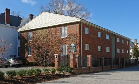 Apartments Near U of L 1829EDE for University of Louisville Students in Louisville, KY
