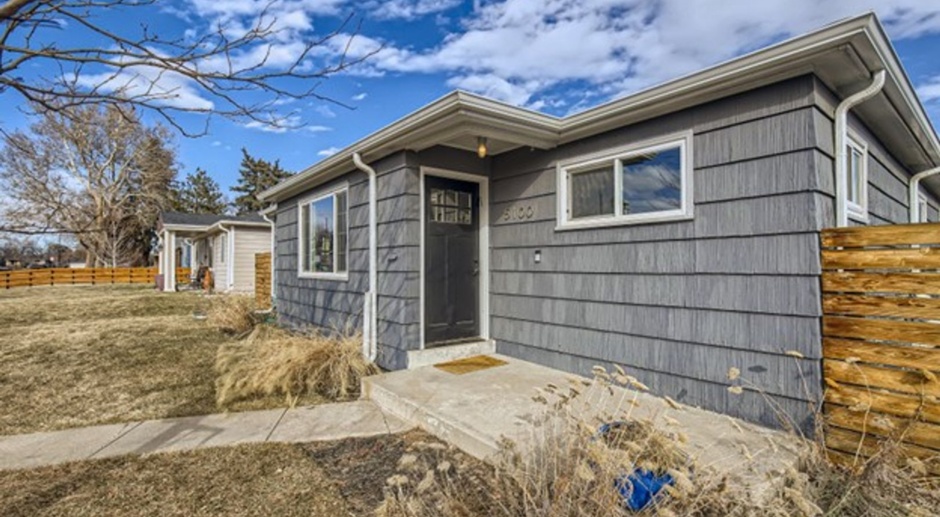 Updated 3BD/ 2BA home in Denver, CO! Available 5/1- 1 MONTH FREE RENT!