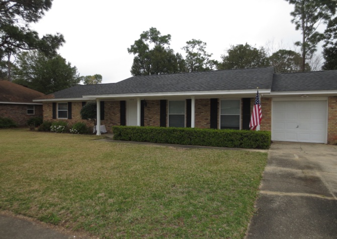 Houses Near Conveniently Located Pensacola Home