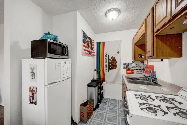Campus East Apartments: Your Perfect Home Near U of M Twin Cities! 