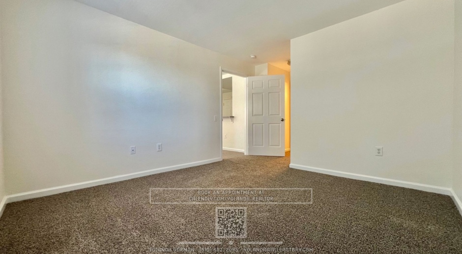 Lovely and Bright 2bd/2ba within walking distance to BART, Jack London Square and more!