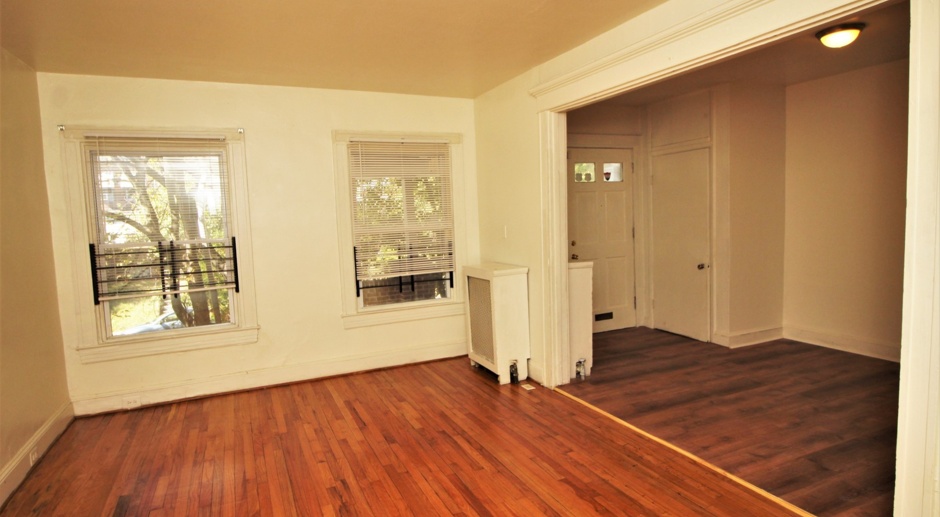 2024/2025 JHU Off-Campus 7bd/3.5ba Charles Village home w/ W/D Near JHU! Available 6/7/24