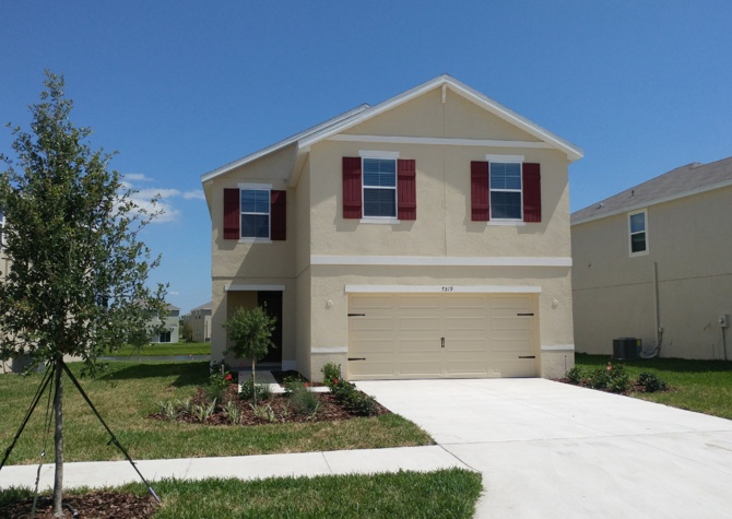 Houses Near 4 Bed, 2.5 Bath Home In EPPERSON Lagoon Community!