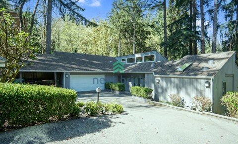 Houses Near UW Stunning 5 Bed 2.5 Bath for Rent in Mercer Island! for University of Washington Students in Seattle, WA
