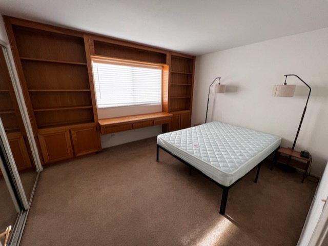 Own room in shared townhouse