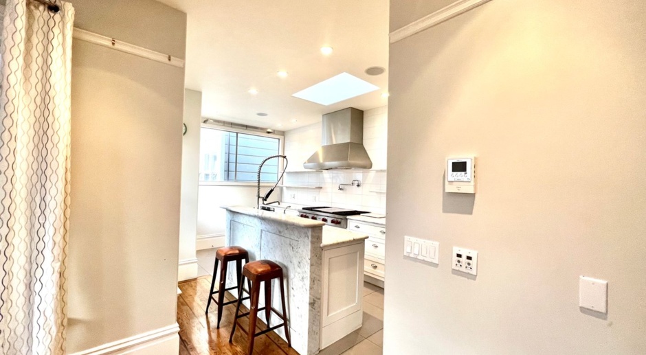 Welcome to North Beach! Premier 1 bed/ 2 Bath Top Floor Flat with Luxury Finishes for the Exclusive Tenant!