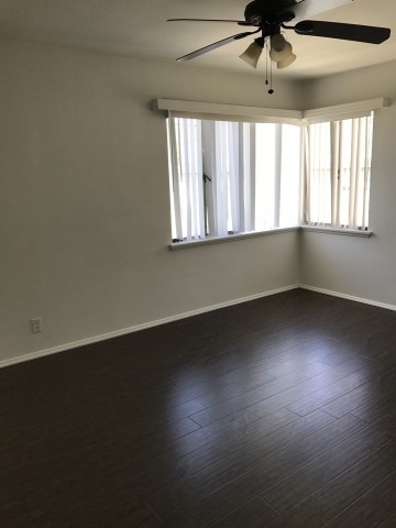 CLOSE UCLA 2-bd apartment in Westwood! Parking, hard flooring