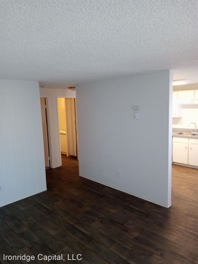 Updated 1 & 2 Bedroom Apartments in Tacoma