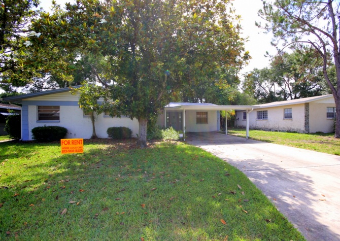 Houses Near South Tampa ~ Beautiful Single Family in Great Condition!