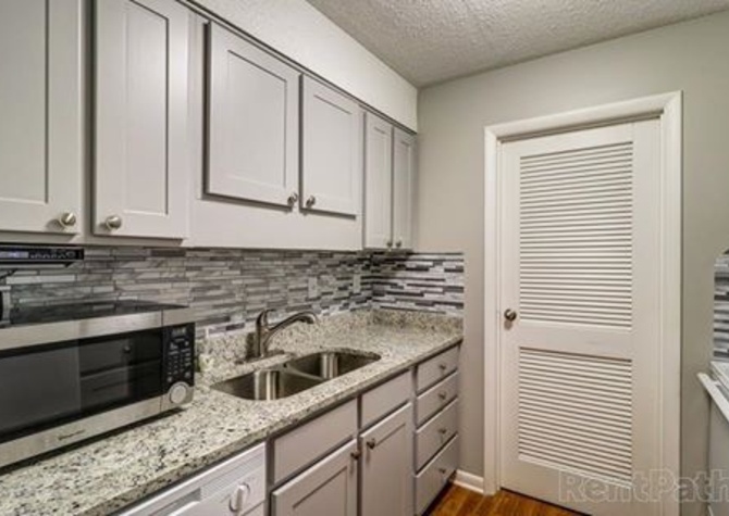 Houses Near Gorgeous Move in Ready Apartment Home!!